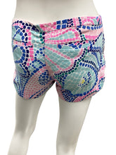 Load image into Gallery viewer, Lilly Pulitzer Size 0 Blue &amp; Pink Shorts