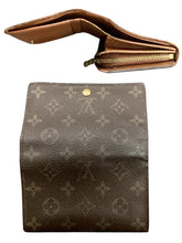 Load image into Gallery viewer, Louis Vuitton Wallet