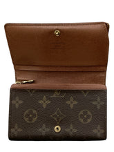 Load image into Gallery viewer, Louis Vuitton Wallet
