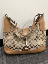 Load image into Gallery viewer, Coach Brown Purse