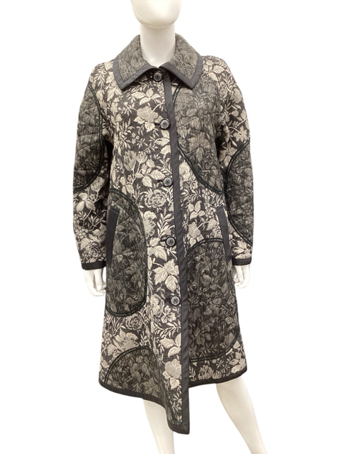 KOOS Size XL/1X Black & White Coat