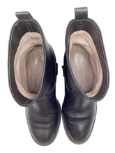 Load image into Gallery viewer, salvatore ferragamo Size 9 Black Boots