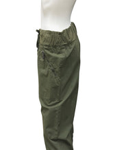 Load image into Gallery viewer, bottega veneta Size 10 Army green Pants