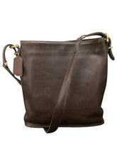 Load image into Gallery viewer, Coach Brown Purse