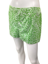 Load image into Gallery viewer, Lilly Pulitzer Size 8 Green &amp; White Shorts