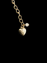 Load image into Gallery viewer, BETSEY JOHNSON Necklace