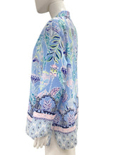 Load image into Gallery viewer, Lilly Pulitzer Size XL Blue Print Top