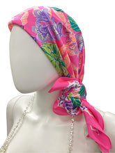 Load image into Gallery viewer, Lily Pulitzer pink print Scarf
