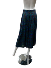 Load image into Gallery viewer, geiger Size Large Green Skirt