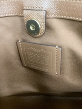 Load image into Gallery viewer, Coach Brown Purse