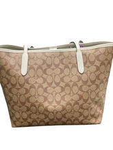 Load image into Gallery viewer, Coach Purse
