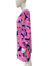 Load image into Gallery viewer, Lilly Pulitzer Size Small pink print Dress