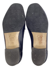 Load image into Gallery viewer, GUCCI Navy Size 6 Shoes