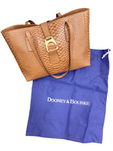 Load image into Gallery viewer, dooney &amp; bourke Honey Purse