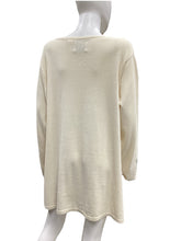 Load image into Gallery viewer, Storybook Knits Size 2x Ivory &amp; Green Sweater