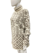 Load image into Gallery viewer, SKYR-Vintage Off White &amp; Beige Sweater