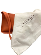 Load image into Gallery viewer, Desmo Orange Purse