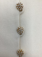 Load image into Gallery viewer, Albert Nipon Size 4 off white Blazers