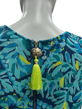 Load image into Gallery viewer, Lilly Pulitzer Size Small Blue Print Dress