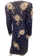 Load image into Gallery viewer, James Benjamin Size Medium Blue &amp; beige Blazers