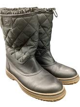Load image into Gallery viewer, Coach Size 8.5 Black Shoes