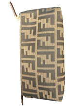 Load image into Gallery viewer, FENDI makeup