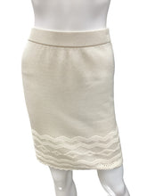 Load image into Gallery viewer, St John Size 2 Cream Skirt