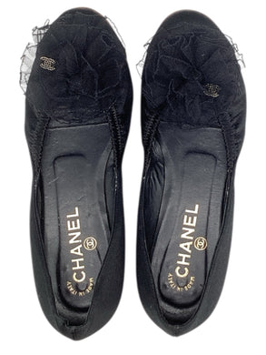 CHANEL Size 8 Black Shoes