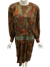 Load image into Gallery viewer, ST.Gillian Size Large Green Print Dress